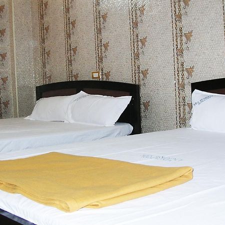 Hotel Sbs Residency Tirupati Renigunta Zimmer foto